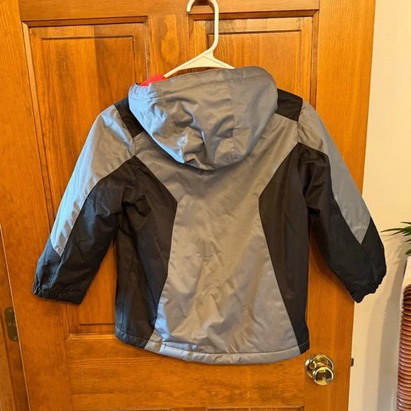 Swiss Tech Gray and Black Jacket with Red Highlights - Picture 4 of 4